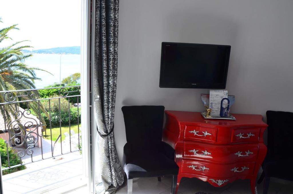 Hotel Villa Des Anges Grimaud Room photo
